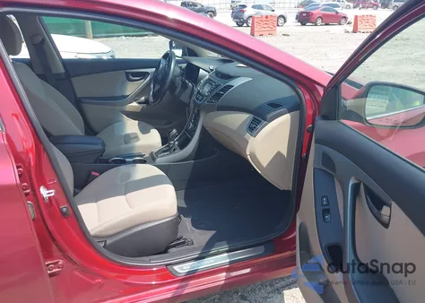 2016 Hyundai Elantra Value Edition из США, поврежденный, VIN 5NPDH4AE2GH732722